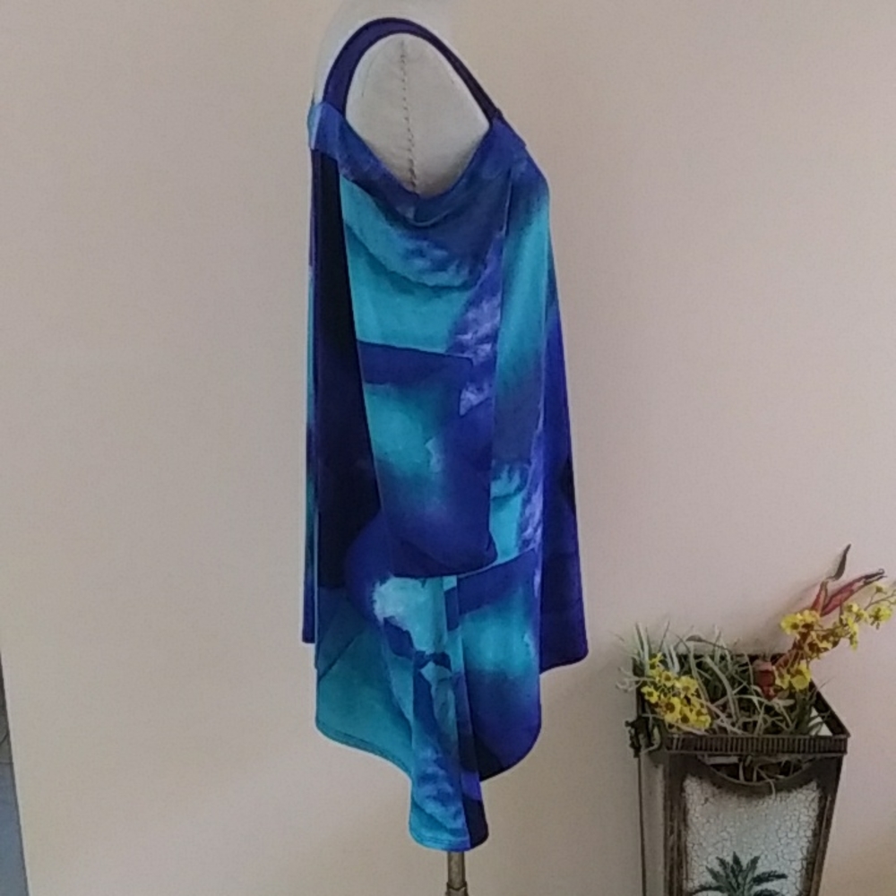 Ciara Sun Woo Assymetrical Cold Shoulder Dress/ Top. - Picture 3 of 7